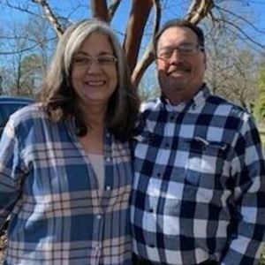 Meet your Posher, Leona